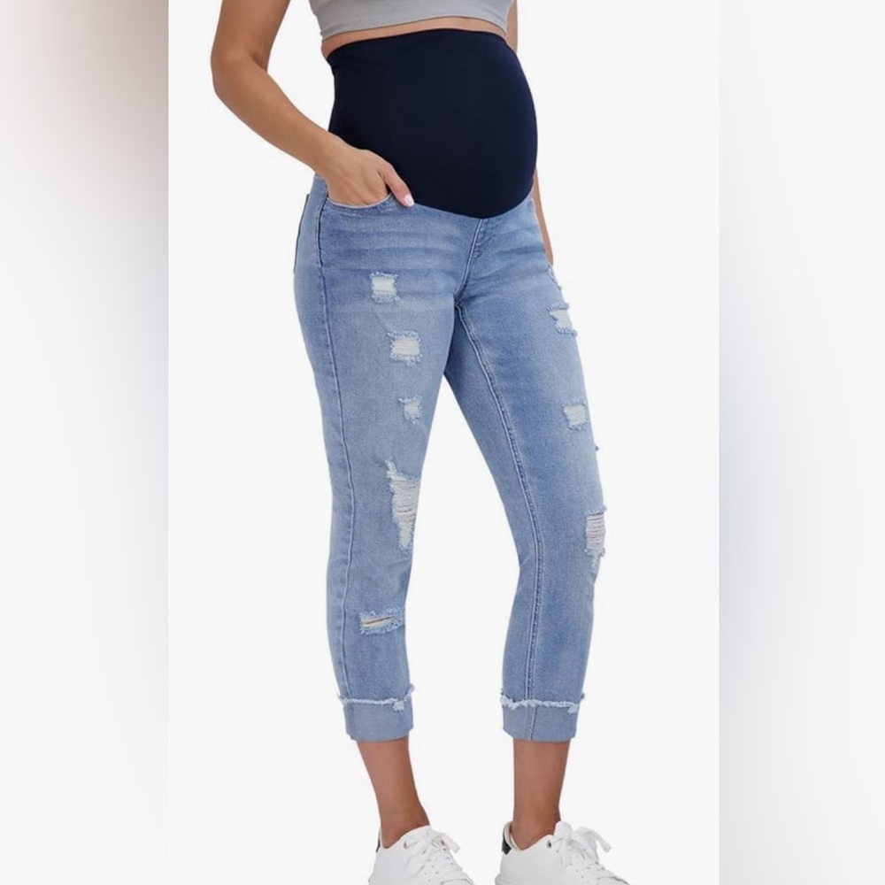 🌟3/$15🌟Savi Parker distressed cropped Maternity Jeans - Picture 2 of 10